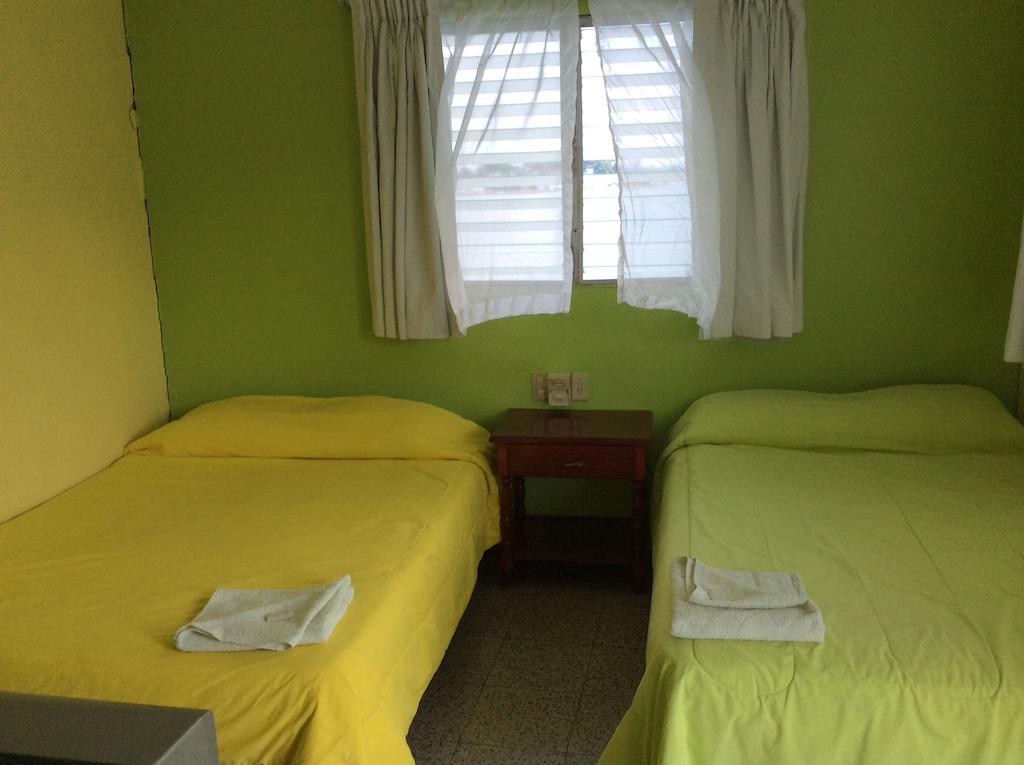 Green World Hotel Flores Bagian luar foto