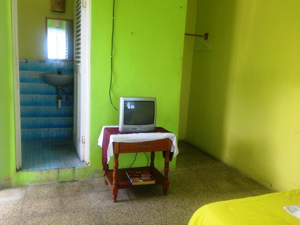 Green World Hotel Flores Ruang foto