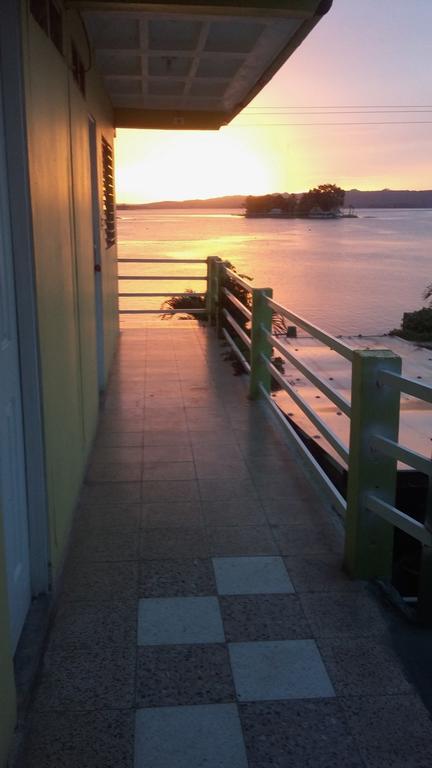 Green World Hotel Flores Bagian luar foto