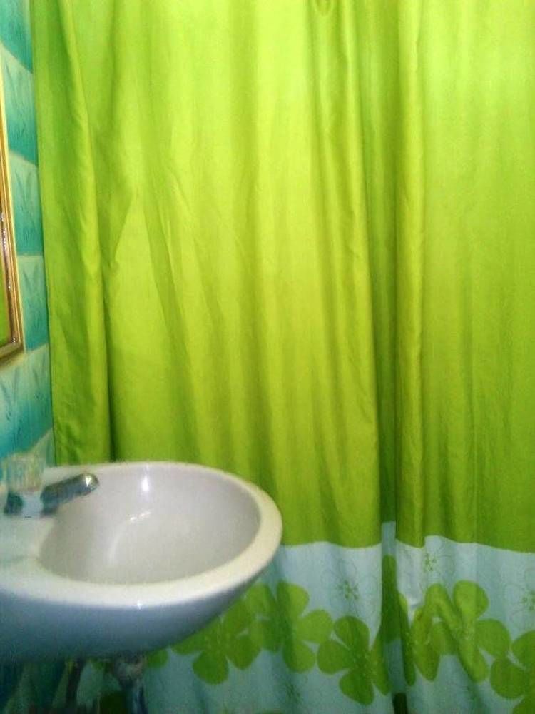 Green World Hotel Flores Bagian luar foto
